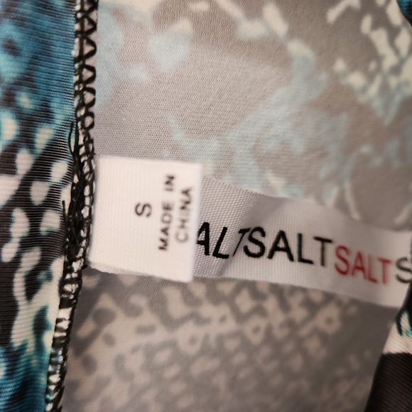 Dress - Picture 3 of 4